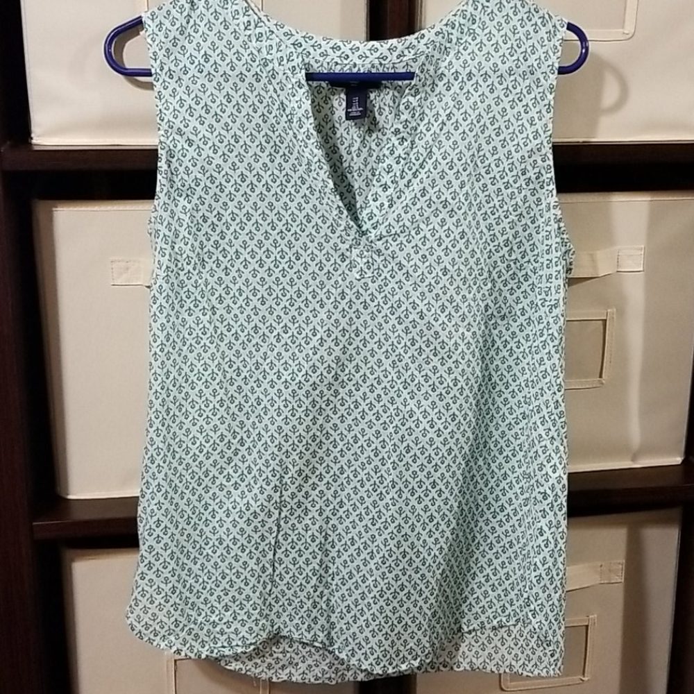 Gap Lightweight Tank Top